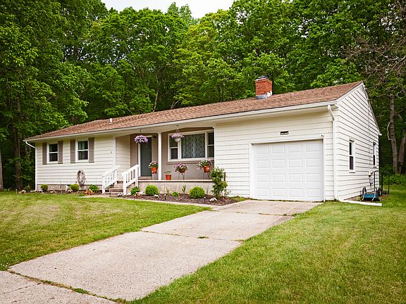 9 Woods Lane