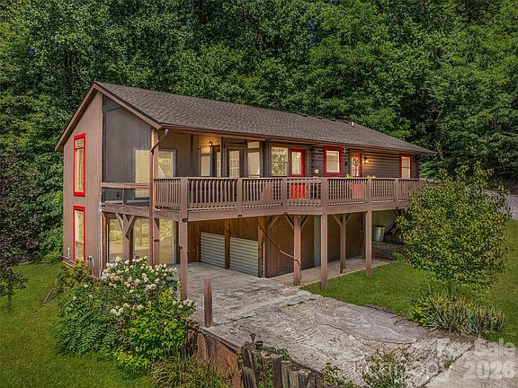 2nd image of 3543 Dark Ridge Rd