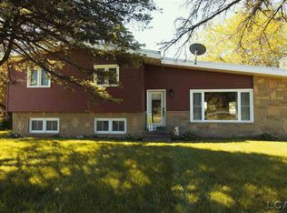 14001 Carleton Rd, Hudson, MI 49247