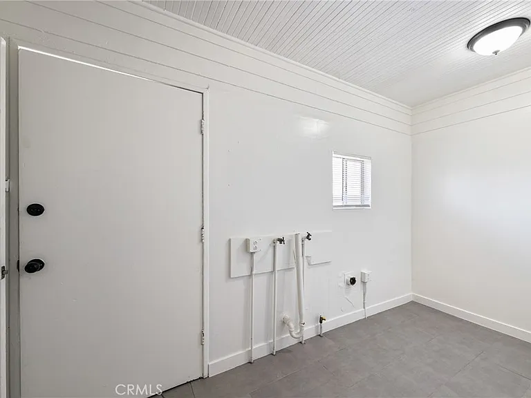 15329 S Paramount Blvd — Photo 26