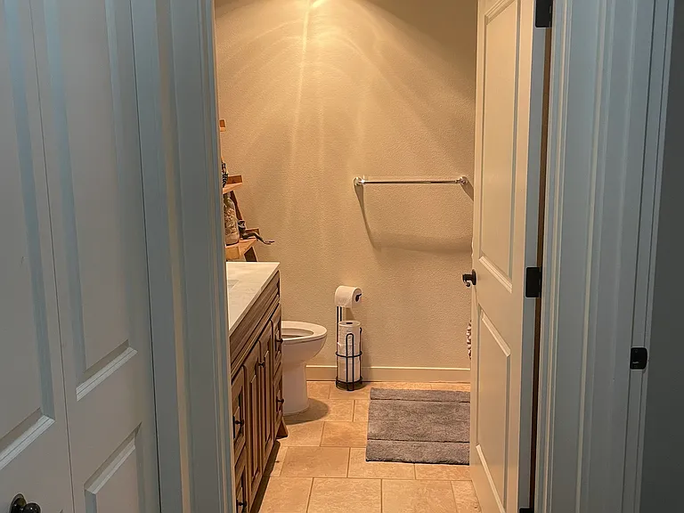 819 NW Wheelock Pl #819 — Photo 31