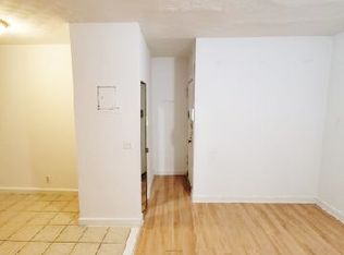 21-28 35th St APT 3A, Astoria, NY