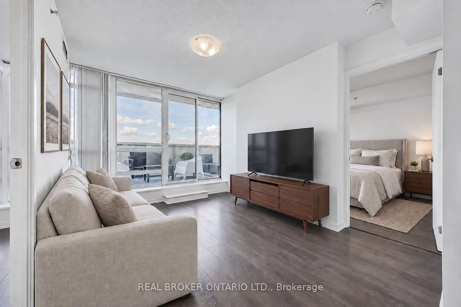 2 bed, $3,100 — Photo 4