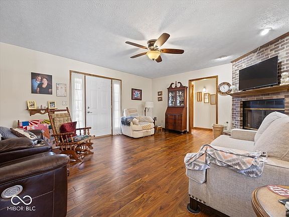 5th image of 1027 Summerway Dr