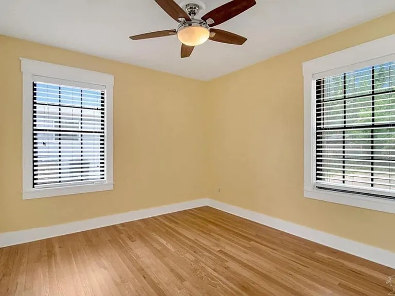 1660 E Hayes St — Photo 12