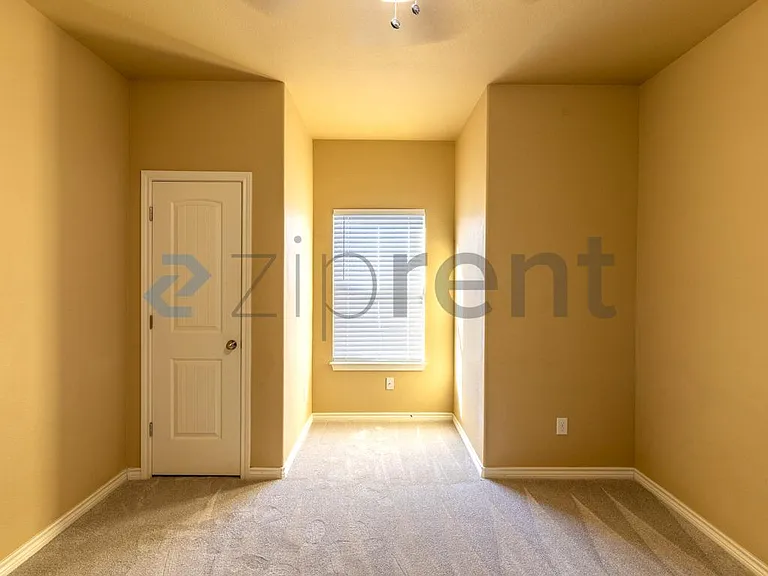 1885 County Road 452 — Photo 16