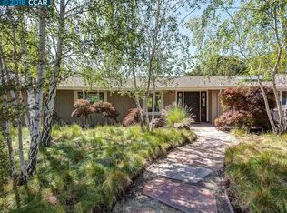 57 Heather Ln, Orinda, CA