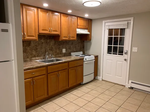 33 Bridge St #A, Salem, NH 03079