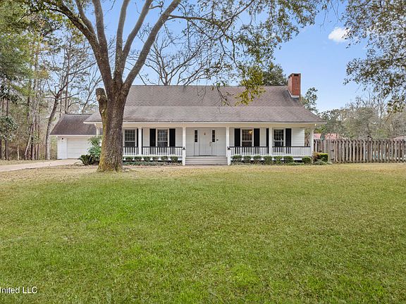 3rd image of 1921 Kingslea Dr