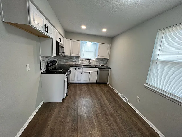 1409 S Haden Ct — Photo 8