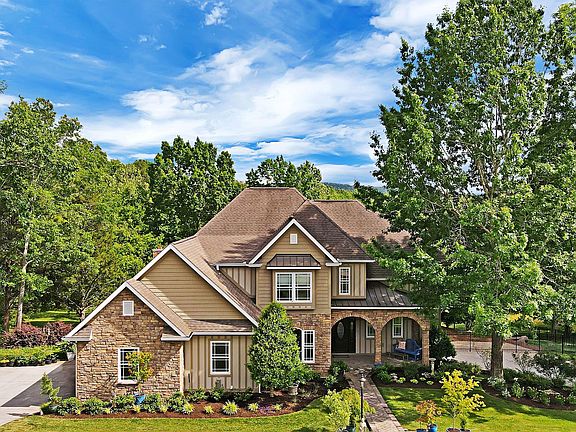 2nd image of 6016 Hidden Brook Ln
