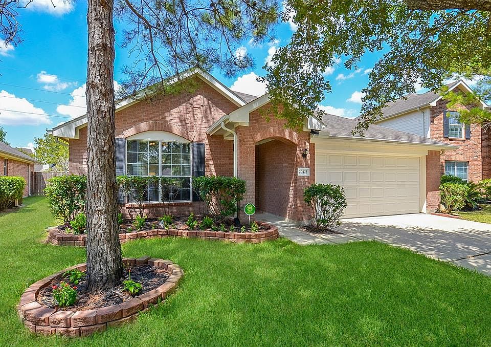 1st image of 20422 Coleridge Ln