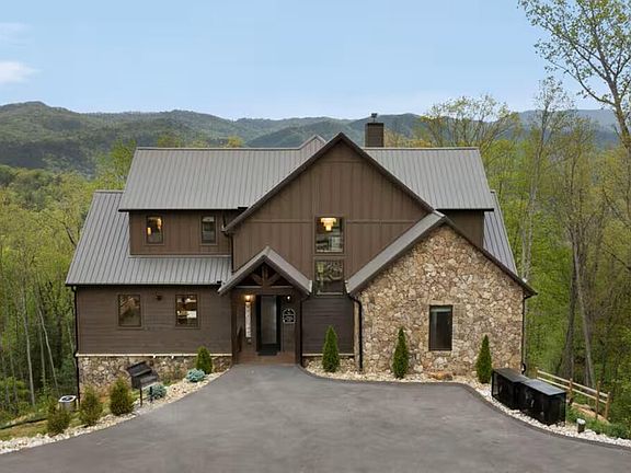 3rd image of 5016 Long Rifle Rd