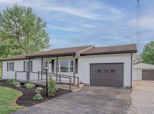 303 W College Corner Rd, Centerville, IN 47330
