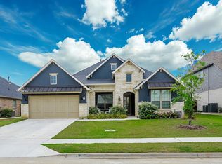 6940 Basket Flower Rd, Lewisville, TX 76226