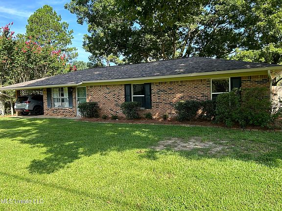 2nd image of 255 Twin Lakes Dr