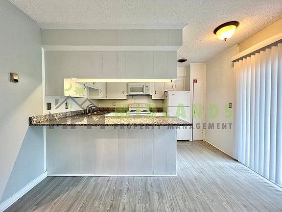 2nd image of 623 Henderson St