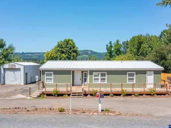 1084 46th Ave, Sweet Home, OR 97386