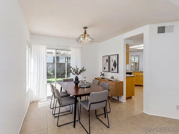 5th image of 1979 Spanish Oak Way
