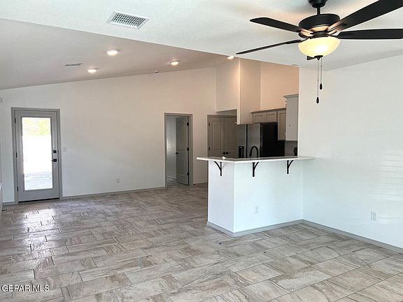 3rd image of 4828 Marisabel Azcarate St