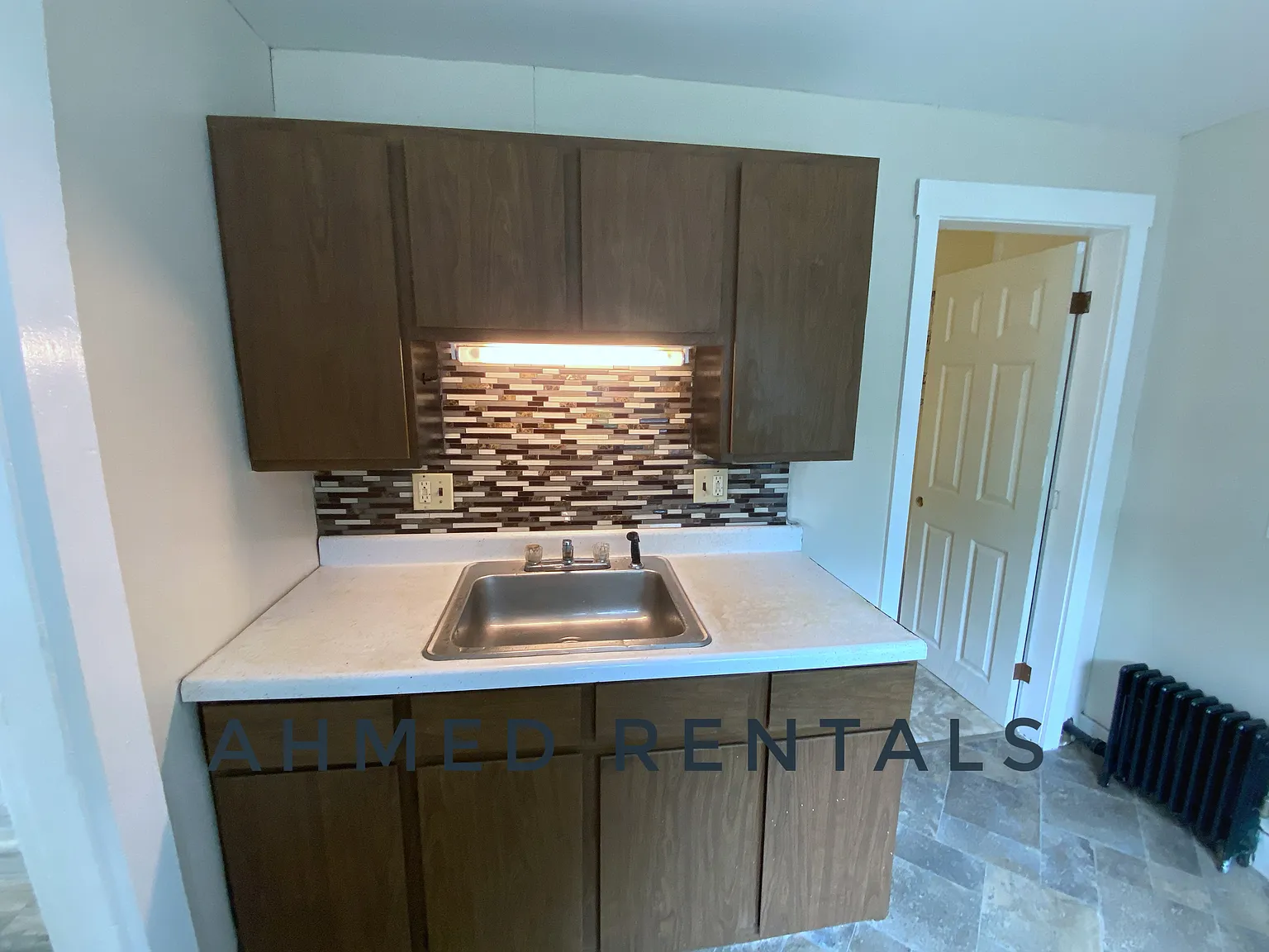 Studio, 350 sqft, $1,500 — Photo 3