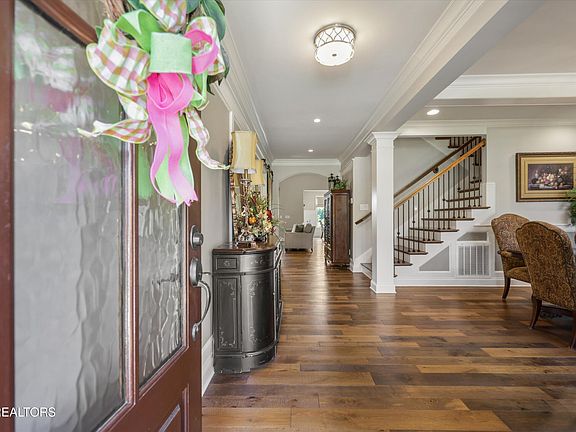 5th image of 528 Larksong Dr