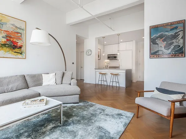 184 Kent Ave APT D519, Brooklyn, NY 11249