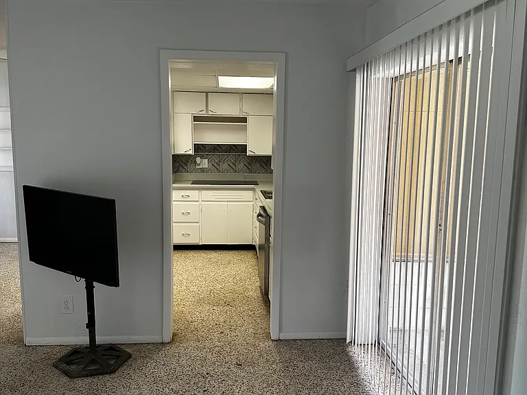111 Riverview Dr S #A — Photo 13