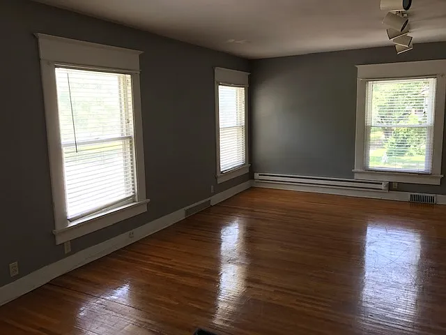 1 bed, 1000 sqft, $950 — Photo 4