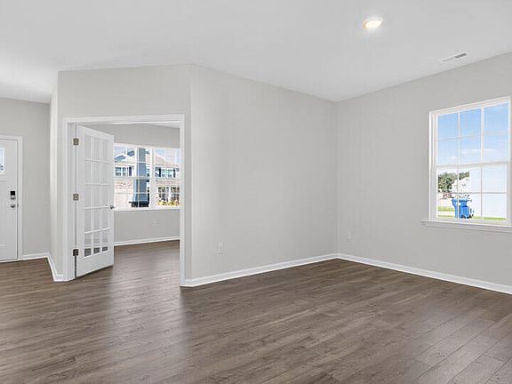 5th image of 1106 Shoreline Drive