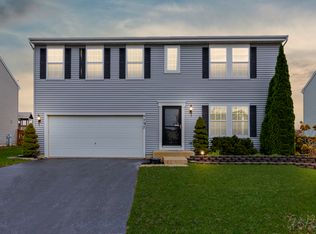 797 Beethoven St, Volo, IL 60073