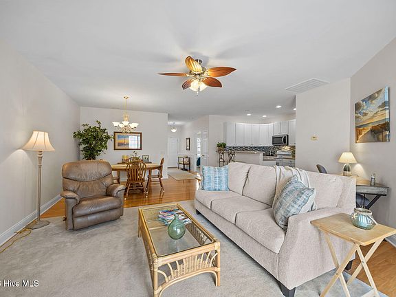 4th image of 4913 Dreamweaver Court Unit 2