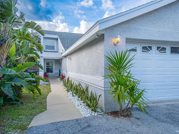 2nd image of 4601 Sandcastle Cir