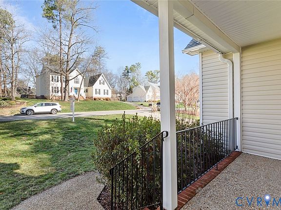 3rd image of 12409 Avon Lake Cir