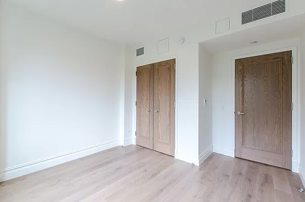 Rented by Keller Williams NYC | media 29