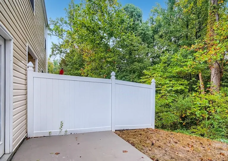 4040 Queensbridge Rd — Photo 22