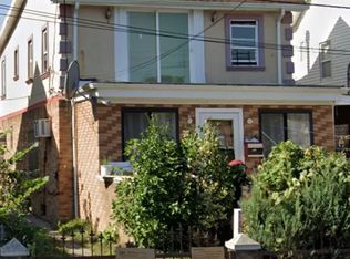 7306 164th St, Flushing, NY 11366