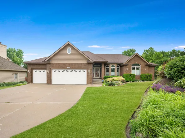 589 Edelweiss Dr, Antioch, IL 60002