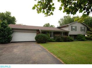 390 Greenbrier Rd, Sunbury, OH 43074