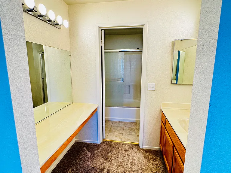 225 Tamarisk Cir — Photo 11