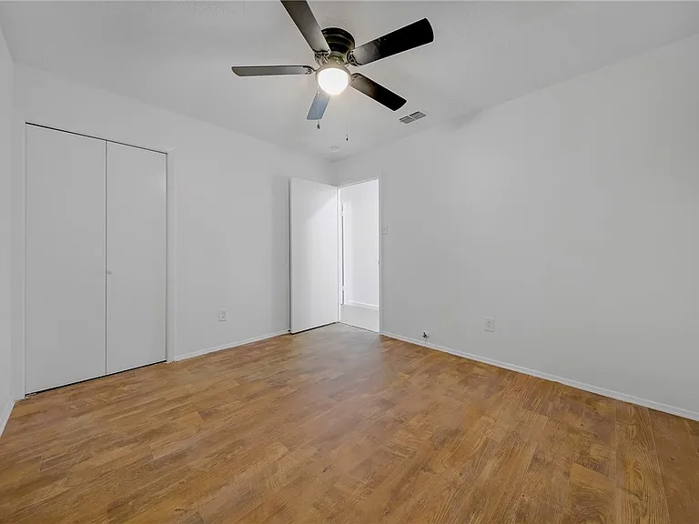 1814 Loritte Dr — Photo 9