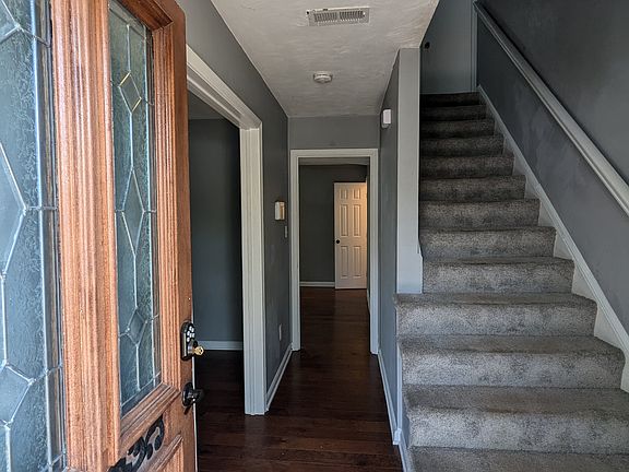 3rd image of 12 Admiral Ct