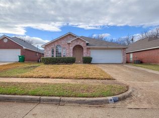 708 Ford Dr, Cedar Hill, TX 75104