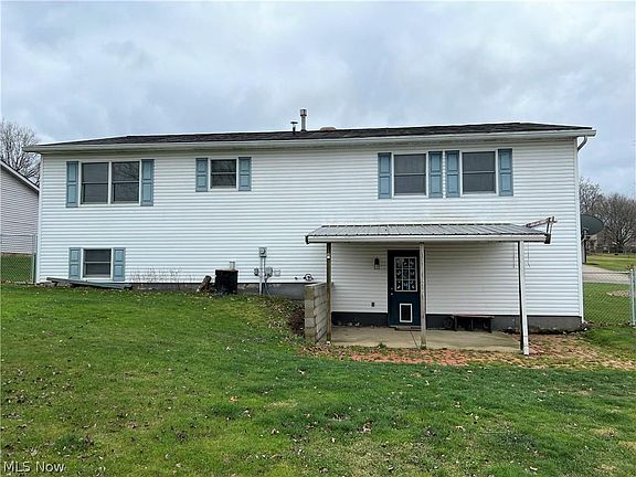 4th image of 2830 Abraham Ave NW