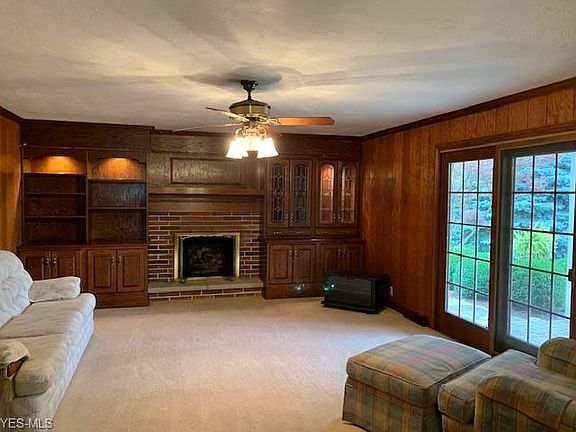 3rd image of 9729 Vista Dr