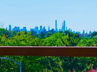 8432 Grand Ave APT 4C, Flushing, NY