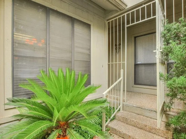 8122 Meandering Way, Austin, TX 78759
