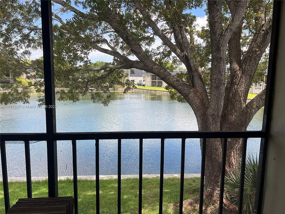 1st image of 7920 Colony Cir N APT 208