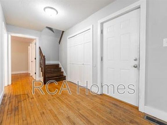 5th image of 1157 Villa Ave Unit A