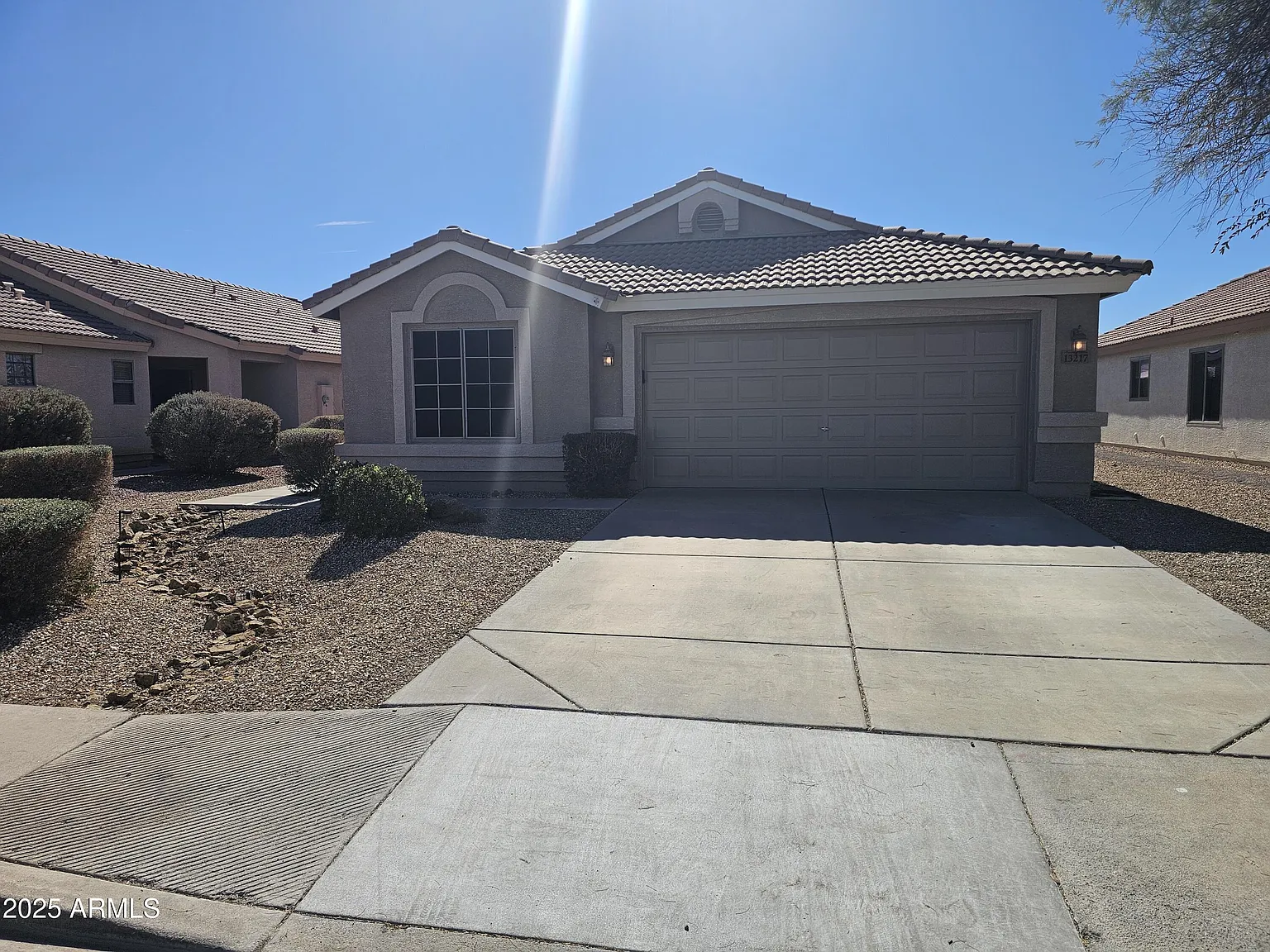 3 bed, 1672 sqft, $1,900 — Photo 1